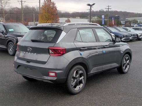 New 2026 Hyundai Venue SEL image 3