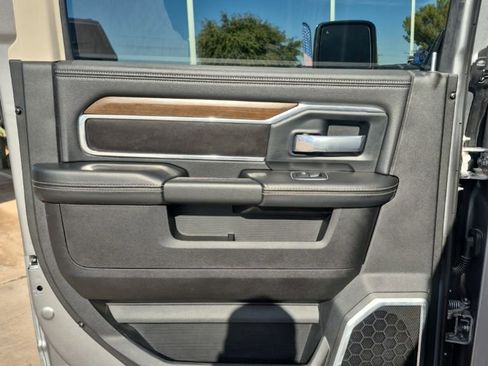 Used 2024 RAM 2500 Laramie image 15