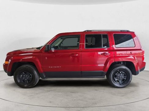 Used 2017 Jeep Patriot Sport w/ Power Value Group AWD/4WD image 8