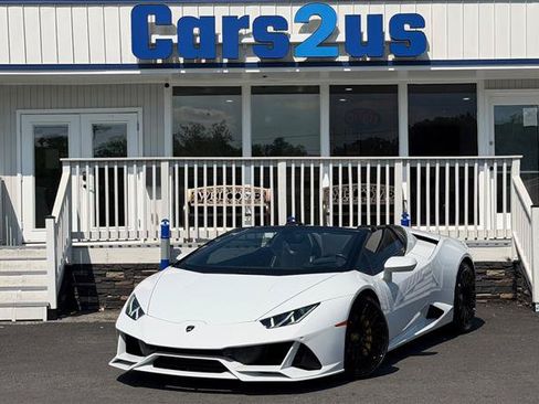 Used 2019 Lamborghini Huracan LP 580-2 RWD image 2