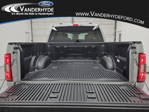 Used 2023 Ford F150 XLT image 9