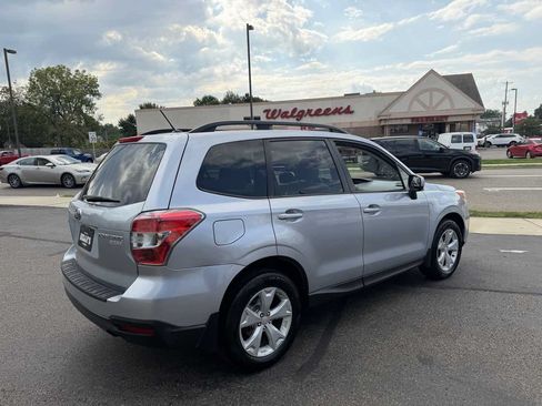 Used 2015 Subaru Forester 2.5i Premium AWD/4WD image 5