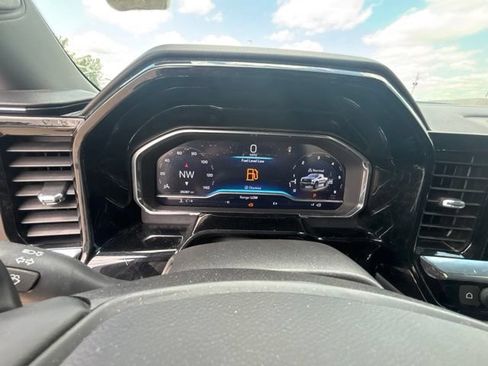 Used 2024 Chevrolet Silverado 1500 LT Trail Boss w/ Protection Package AWD/4WD image 4