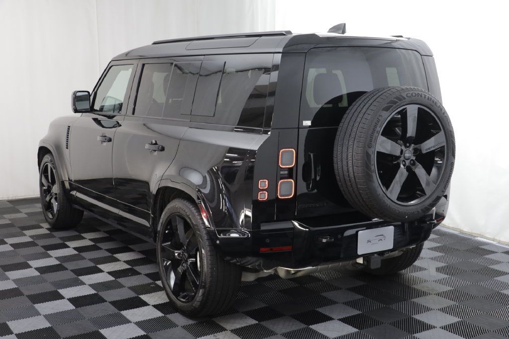 Certified 2026 Land Rover Defender 110 X-Dynamic SE AWD/4WD image 16