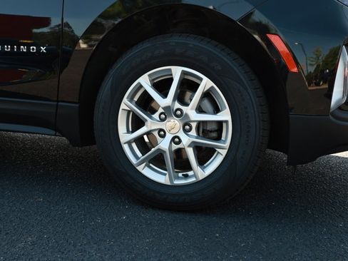 Used 2024 Chevrolet Equinox LT AWD/4WD image 5