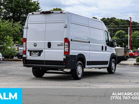 Used 2025 RAM ProMaster 2500 w/ Convenience Group FWD image 6