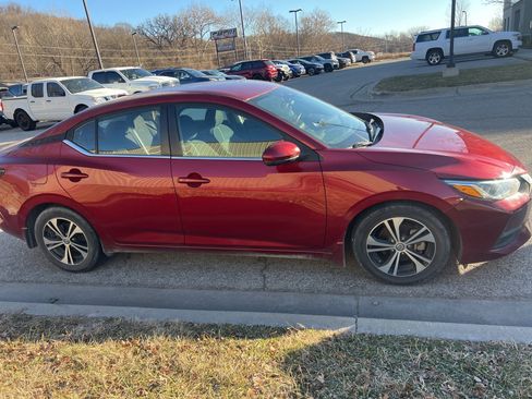 Used 2020 Nissan Sentra SV image 4