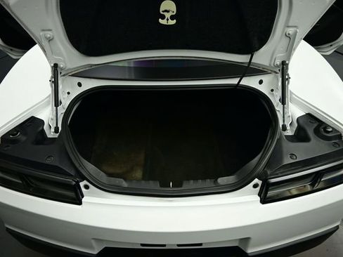 Used 2014 Chevrolet Camaro SS w/ SS Performance Package image 22