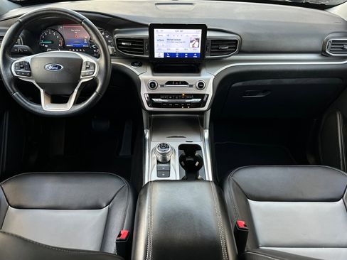 Certified 2022 Ford Explorer XLT w/ Equipment Group 202A image 12