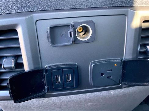 Used 2019 Ford F250 XLT w/ XLT Premium Package image 34