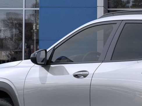 New 2026 Chevrolet Trax RS w/ Sunroof Package image 33