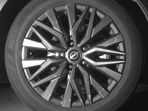 Used 2025 Nissan Altima 2.5 SV image 13