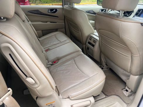 Used 2013 INFINITI JX35 AWD w/ Premium Pkg image 18