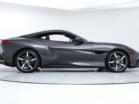 Certified 2023 Ferrari Portofino M image 11