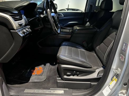 Used 2020 GMC Yukon XL Denali AWD/4WD image 12