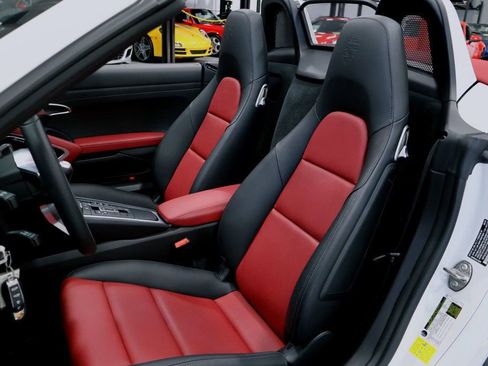 Used 2024 Porsche 718 Boxster S image 11