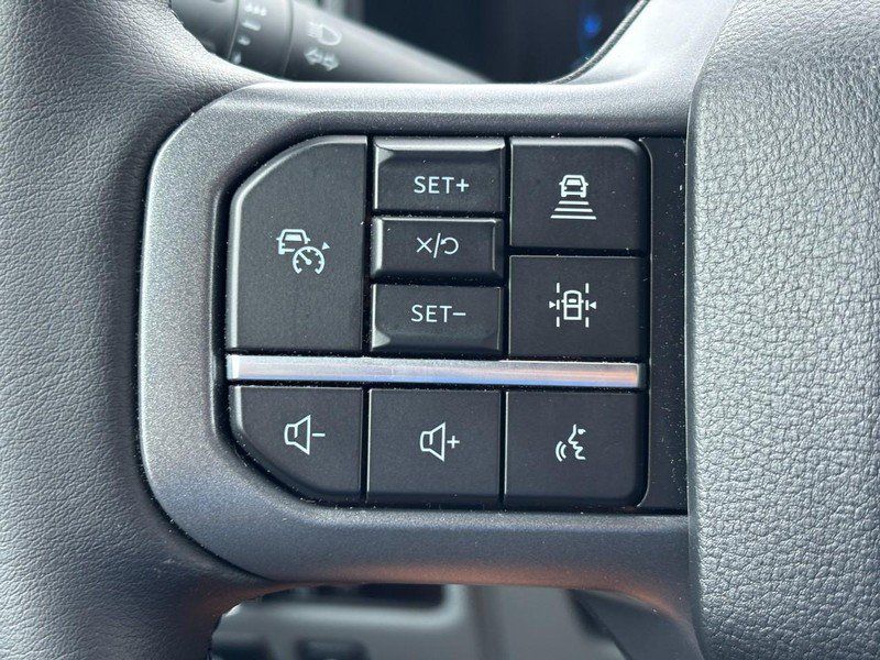 Used 2025 Ford F150 Lightning Flash AWD/4WD image 19