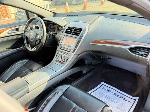 Used 2020 Lincoln MKZ Reserve w/ Monochromatic Package AWD/4WD image 41