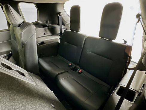 Used 2024 Mitsubishi Outlander SE image 27