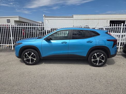 Used 2025 Chevrolet Trax RS w/ Driver Confidence Package FWD image 5