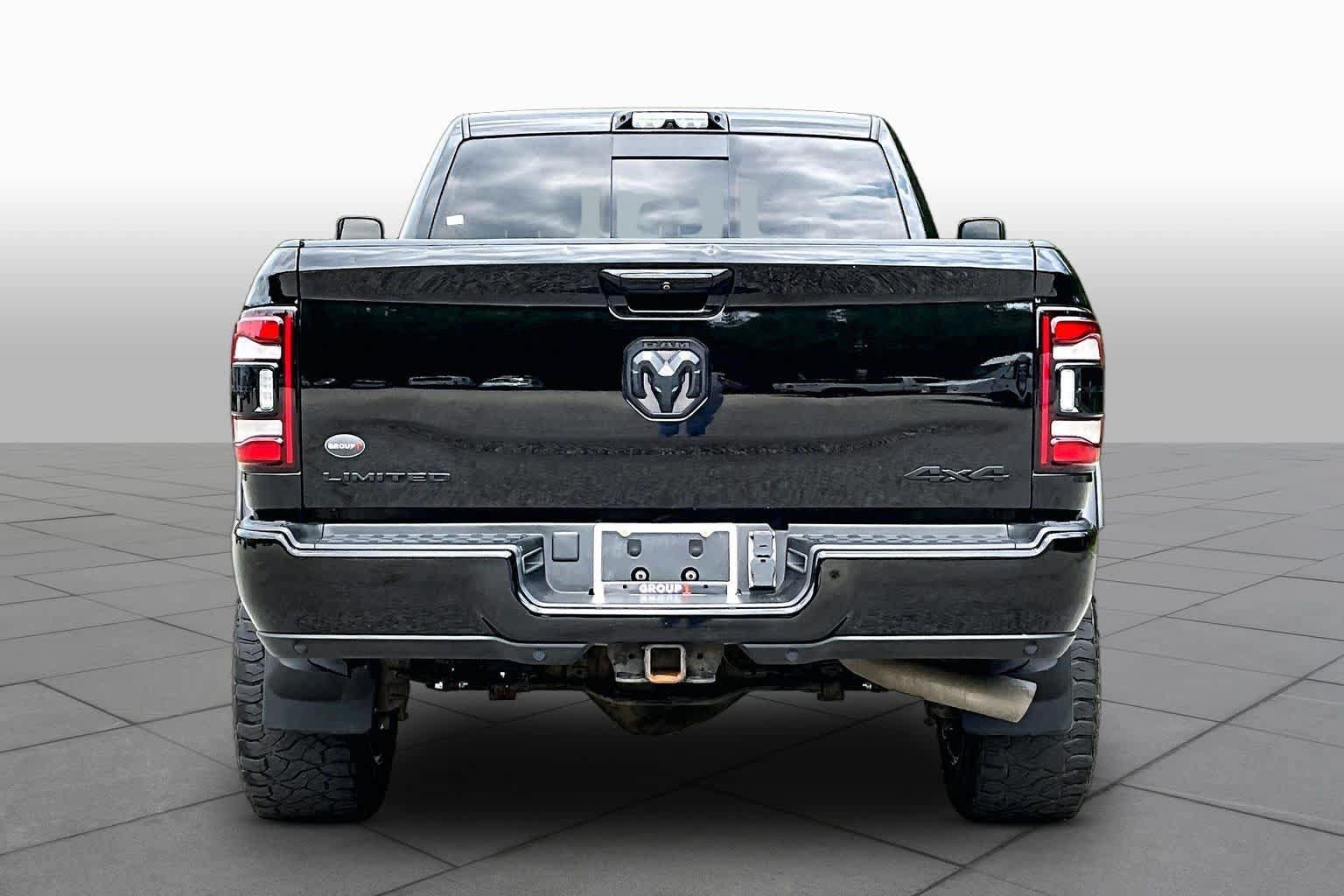 Used 2021 RAM 2500 Limited w/ Night Edition AWD/4WD image 5