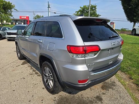 Used 2020 Jeep Grand Cherokee Limited w/ Premium Lighting Group AWD/4WD image 9