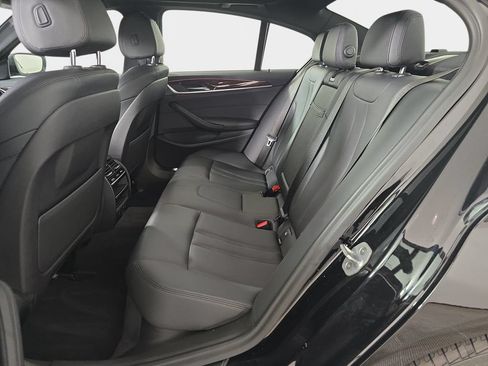 Used 2018 BMW 530i xDrive AWD/4WD image 17