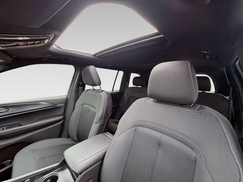 New 2026 Jeep Grand Cherokee Laredo X RWD image 6