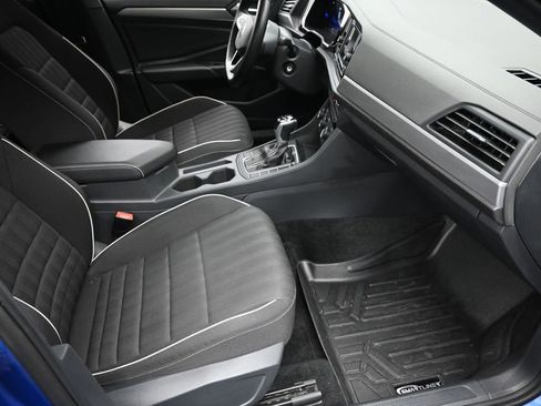 Used 2023 Volkswagen Jetta Sport image 7