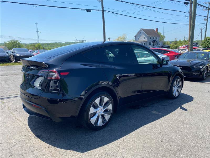 Used 2023 Tesla Model Y Long Range AWD/4WD image 5