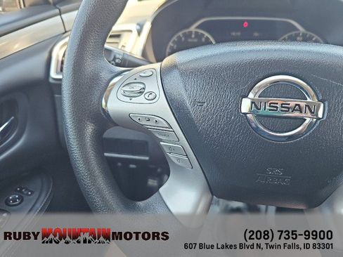Used 2018 Nissan Murano S AWD/4WD image 17