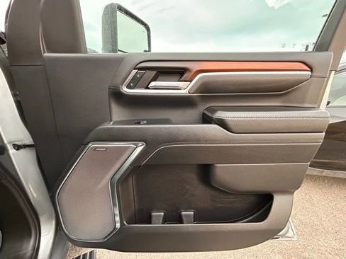 Used 2024 GMC Sierra 3500 Denali w/ Denali Reserve Package image 47