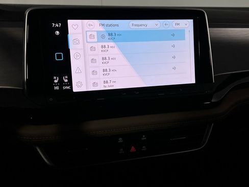 Used 2024 Volkswagen Atlas Cross Sport SE image 18