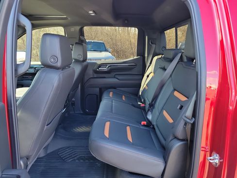 Certified 2025 GMC Sierra 1500 AT4 w/ AT4 Premium Package image 13