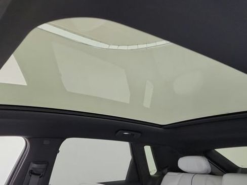 Used 2024 Cadillac Lyriq Sport RWD image 71