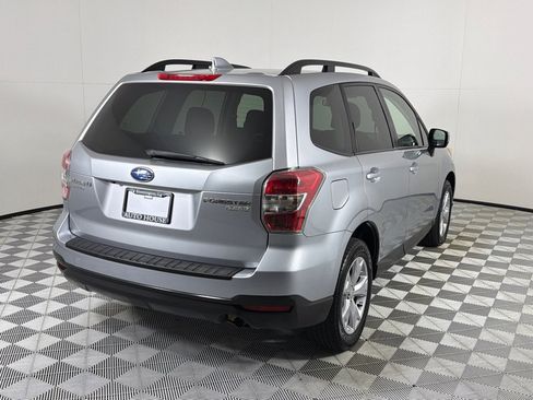 Used 2016 Subaru Forester 2.5i Premium w/ All-Weather Package AWD/4WD image 4