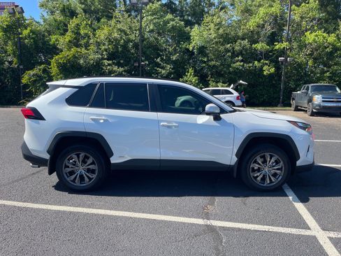 Used 2024 Toyota RAV4 XLE Premium w/ Weather Package AWD/4WD image 21