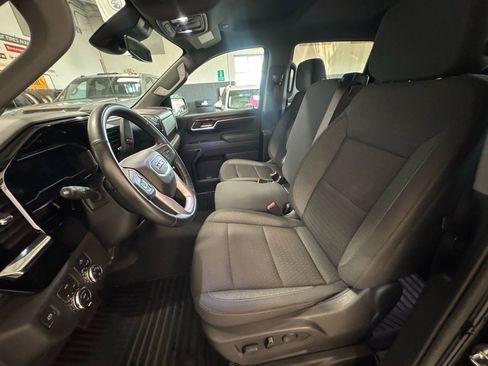 Used 2023 GMC Sierra 1500 SLE image 18