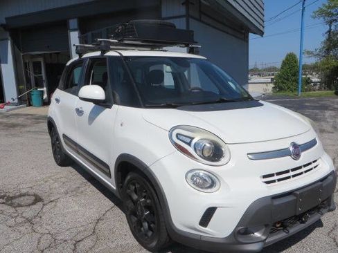 Used 2014 FIAT 500L Trekking w/ Popular Equipment Group FWD image 42