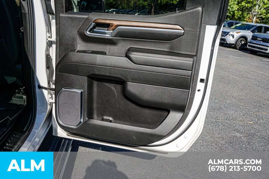Used 2024 Chevrolet Silverado 1500 High Country w/ High Country Premium Package AWD/4WD image 59