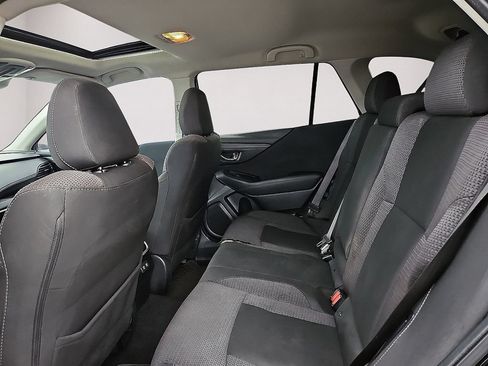 Used 2022 Subaru Outback Premium AWD/4WD image 18