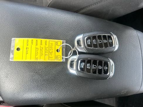 Used 2023 Hyundai Elantra SEL w/ Cargo Package FWD image 19