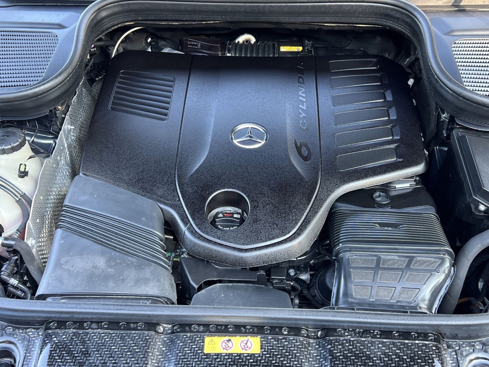 Certified 2025 Mercedes-Benz GLS 450 4MATIC image 35