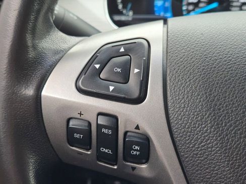 Used 2015 Ford Taurus SEL w/ Equipment Group 201A image 28