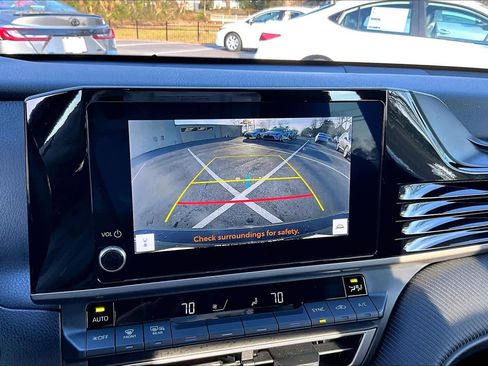 Certified 2025 Toyota Camry SE image 25