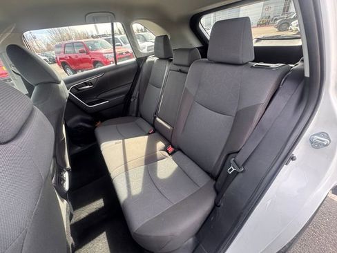 Used 2025 Toyota RAV4 XLE image 5