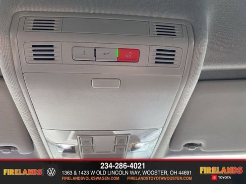 New 2024 Volkswagen Tiguan SE image 49