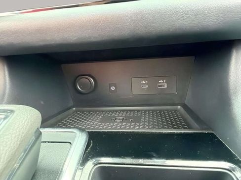 Used 2022 Nissan Pathfinder Platinum w/ Cargo Package FWD image 25