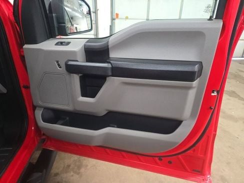 Used 2016 Ford F150 XL w/ Equipment Group 101A Mid AWD/4WD image 5