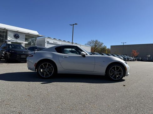 Used 2017 MAZDA MX-5 Miata RF Grand Touring image 4